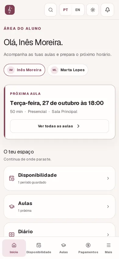 O portal do aluno no telemóvel, com a próxima aula e os atalhos do aluno.